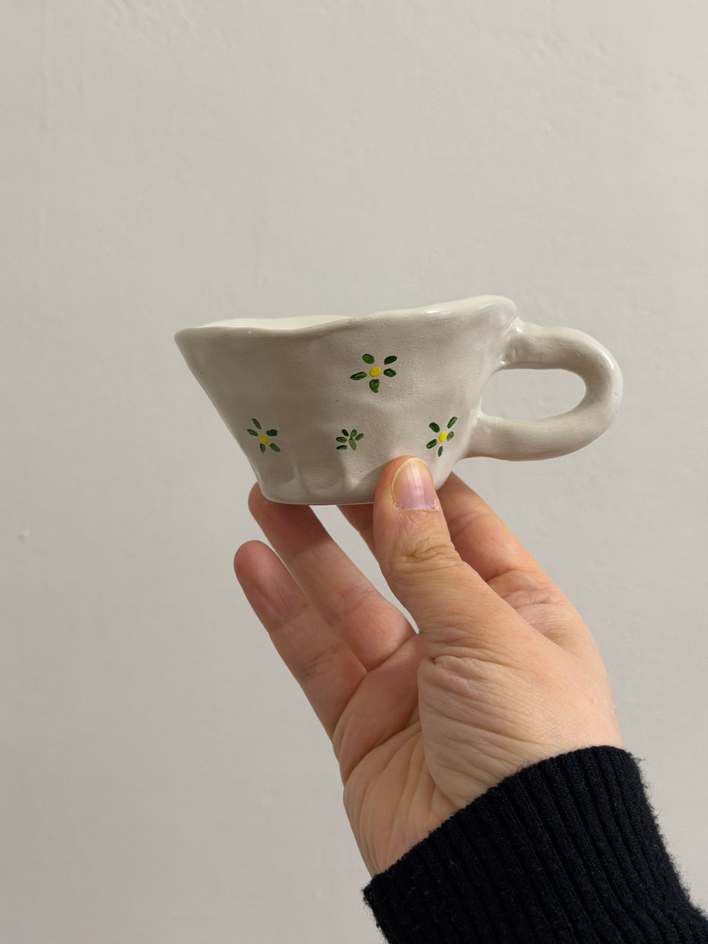Green flowers mug
