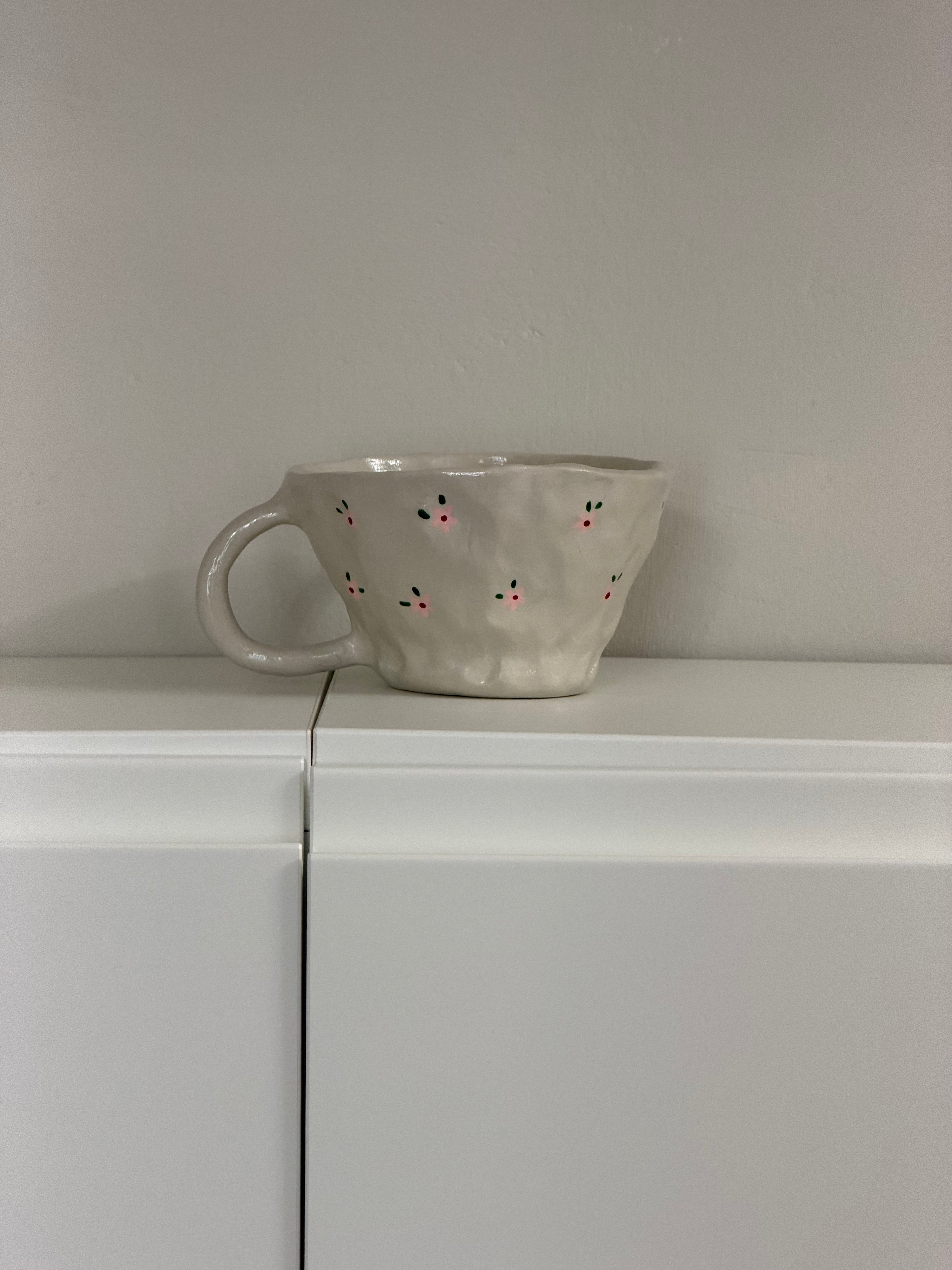 Pink flowers mug