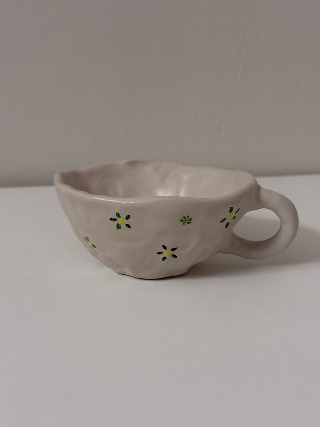 Green flowers mug