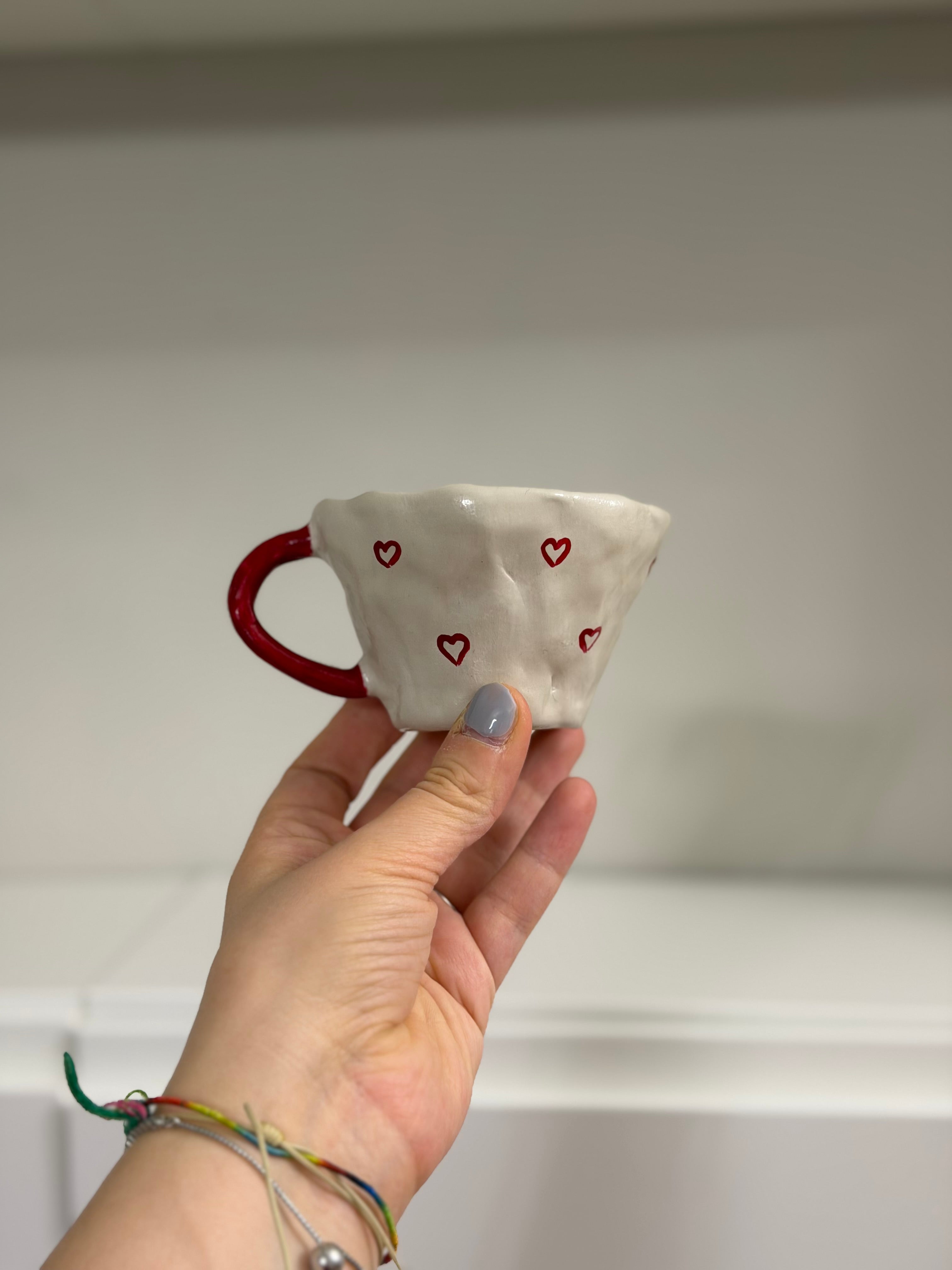 Red handle mug