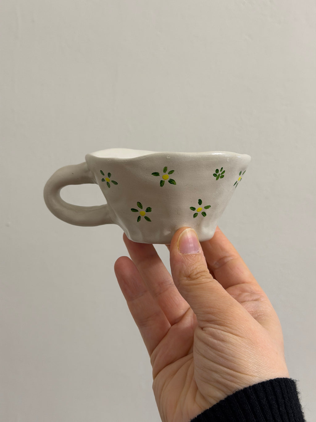 Green flowers mug